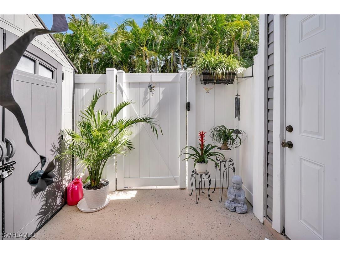 4641 SW Santa Barbara Place #1 Cape Coral FL 33914 223078075 image1