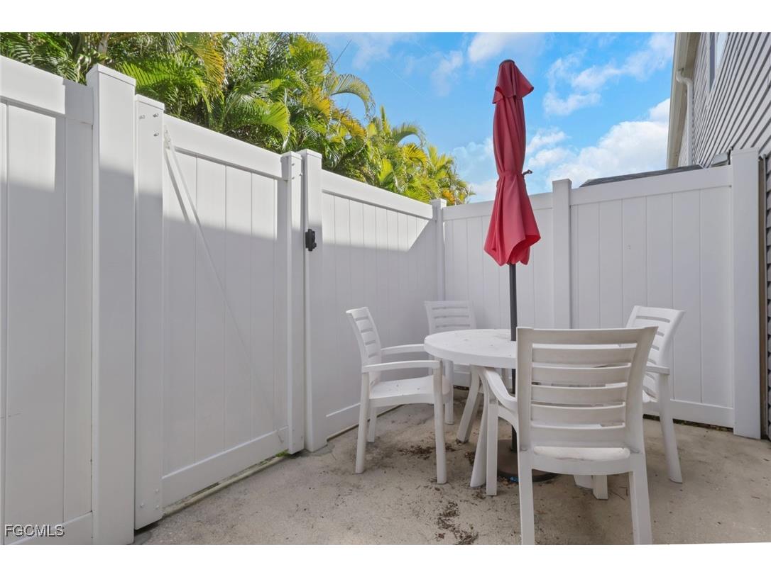 4641 SW Santa Barbara Place #2 Cape Coral FL 33914 2026001237 image12