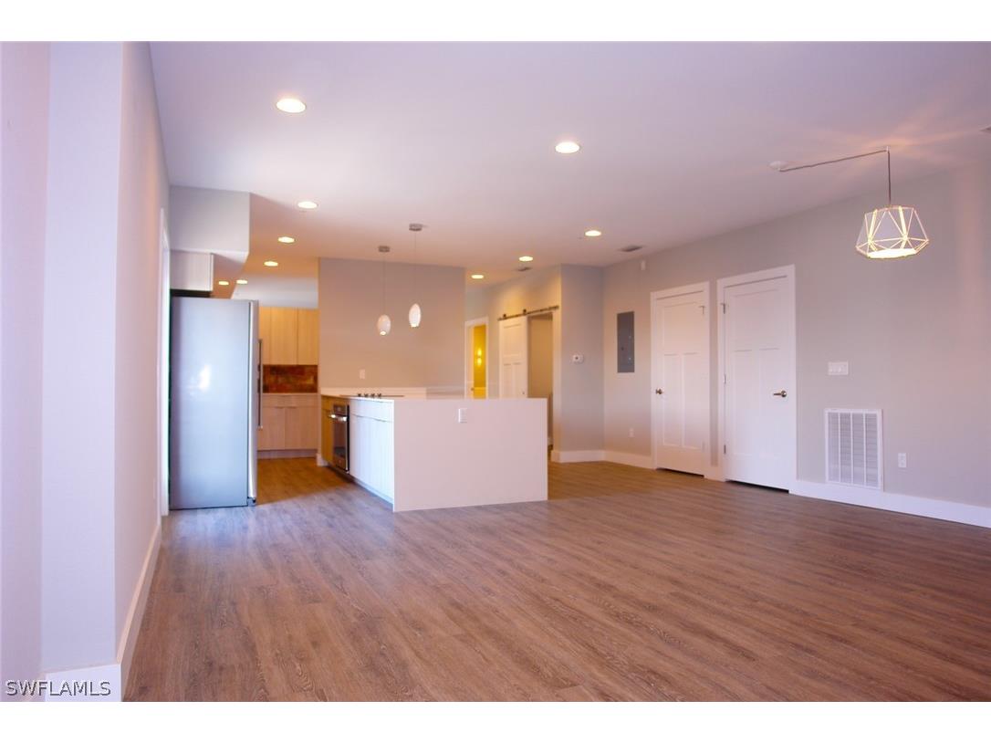 4645 SE 11th Place #302 Cape Coral FL 33904 224035056 image1