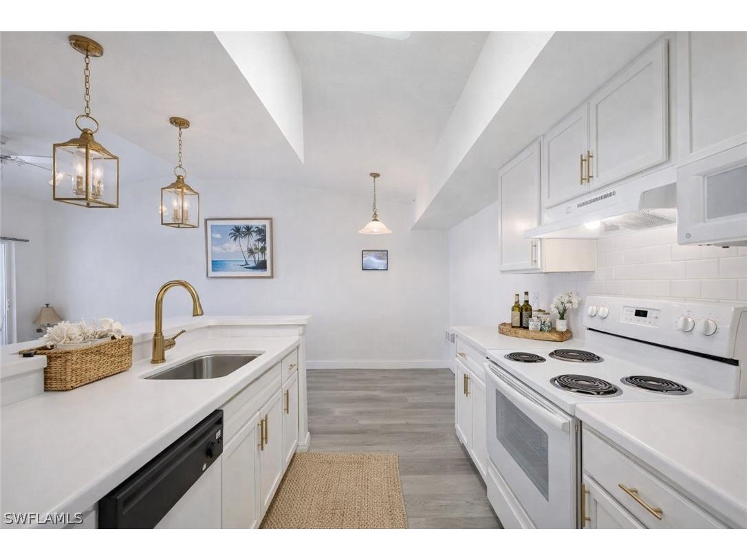 4645 Saint Croix Lane #1335 Naples FL 34109 226010037 image24