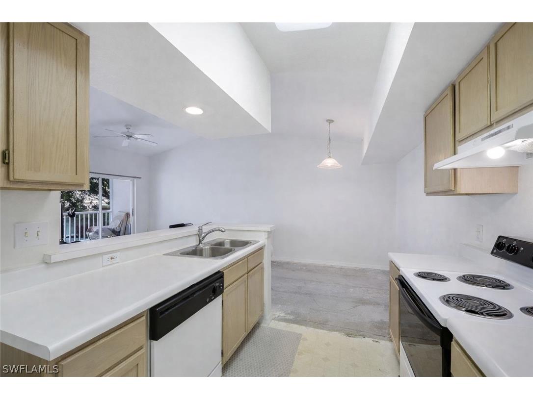 4645 Saint Croix Lane #1335 Naples FL 34109 226010037 image26