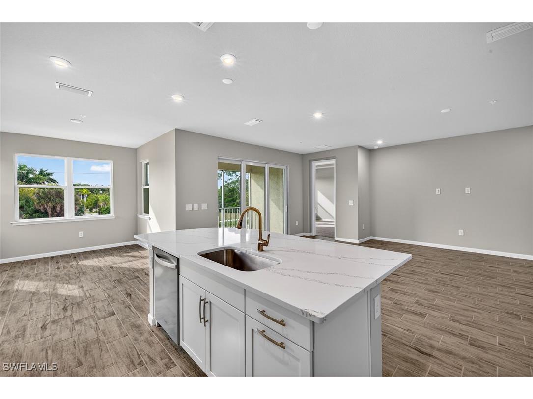 4646 Arboretum Circle #201 Naples FL 34112 226001672 image12