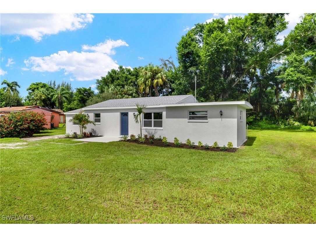 4647 Lavonne Avenue Fort Myers FL 33905 224079268 image1