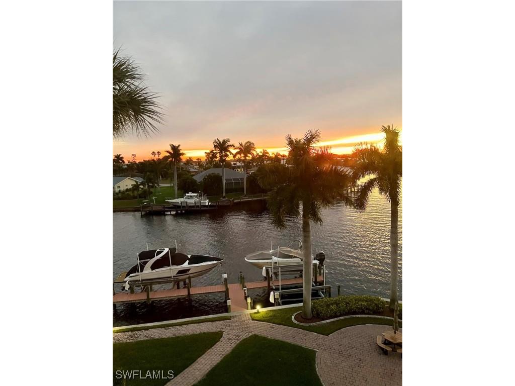 4647 SE 17th Place #305 Cape Coral FL 33904 224072032 image1