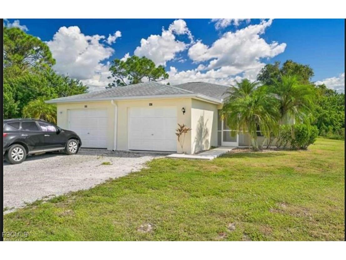 465-467 Lillon Avenue S Lehigh Acres FL 33974 2025011964 image1