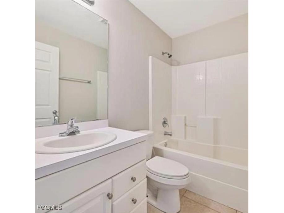 465-467 Lillon Avenue S Lehigh Acres FL 33974 2025011964 image9