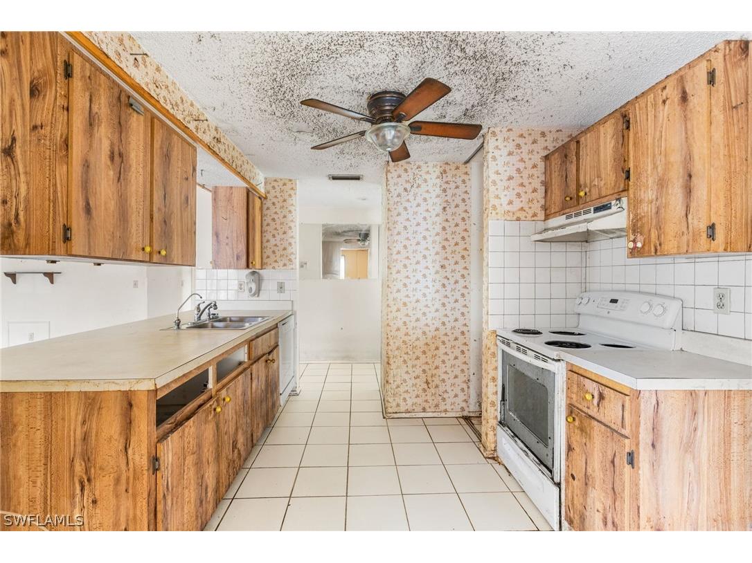 465 5th Street SW Naples FL 34117 226011290 image15
