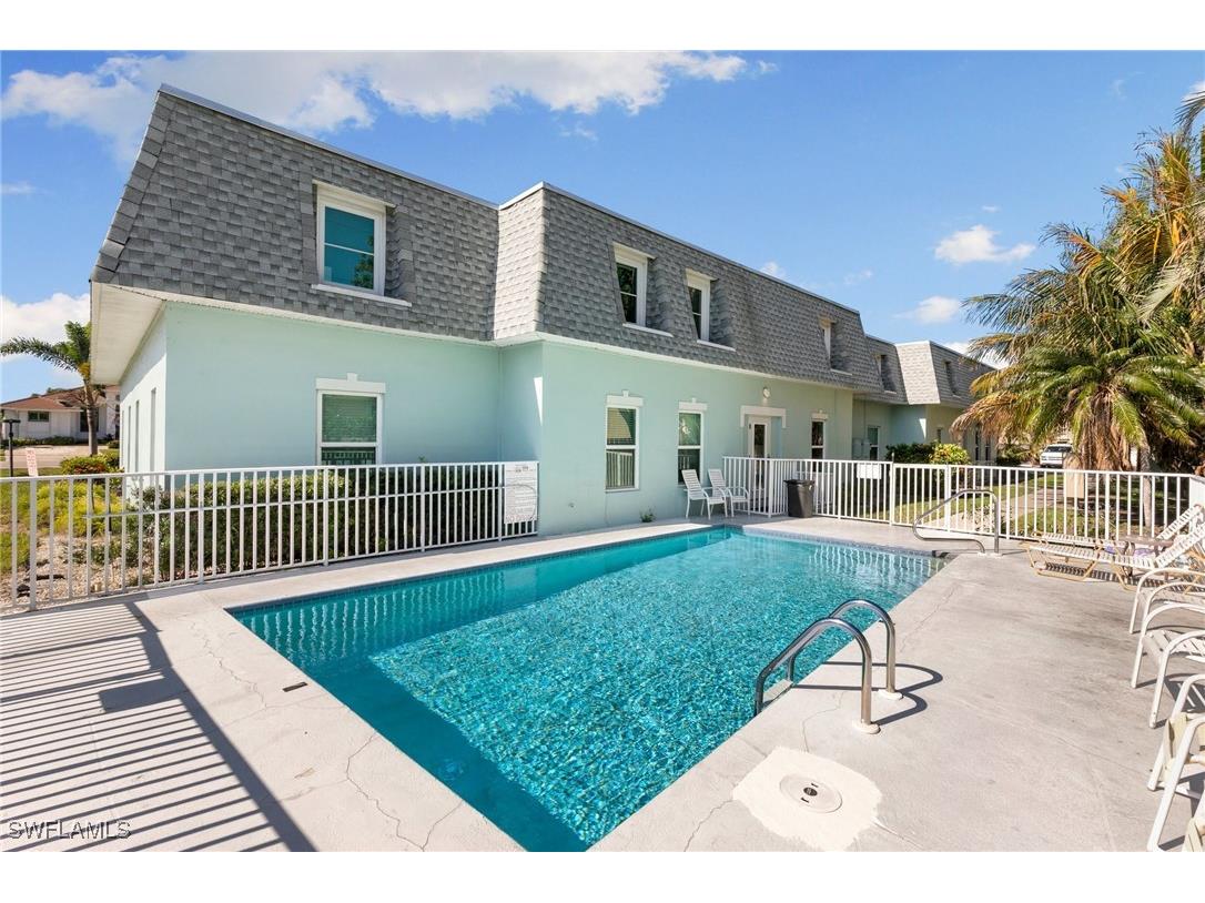 465 Bald Eagle Drive #4 Marco Island FL 34145 225002600 image1