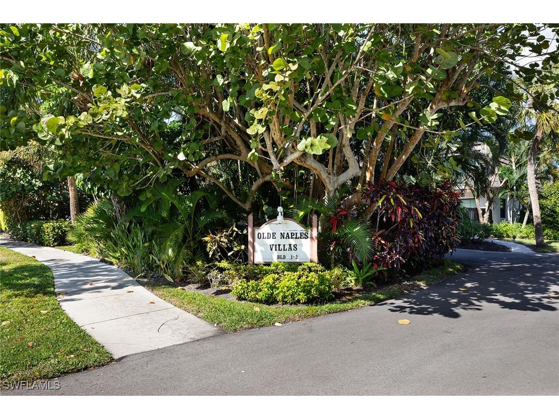 465 Broad Avenue S #1A Naples FL 34102 226004405 image18