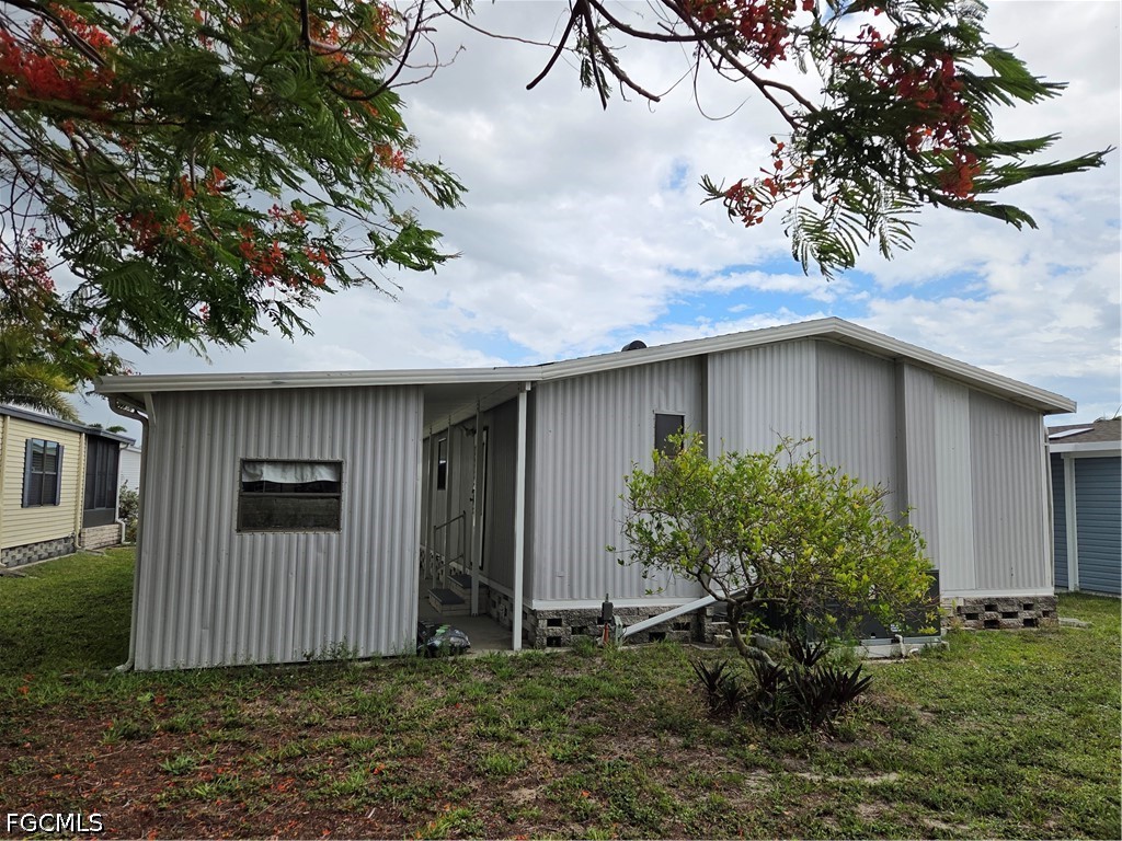 465 Dawn Drive North Fort Myers FL 33903 2026021698 image26