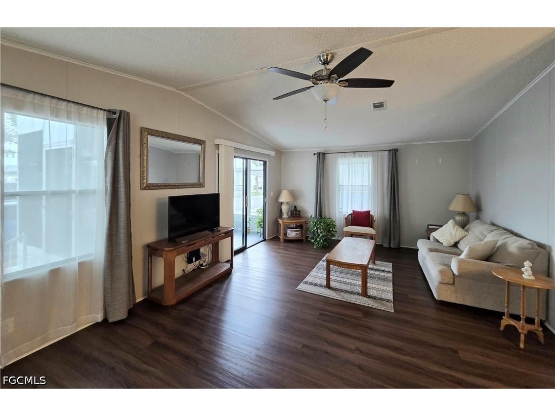 465 Dawn Drive North Fort Myers FL 33903 2026021698 image3