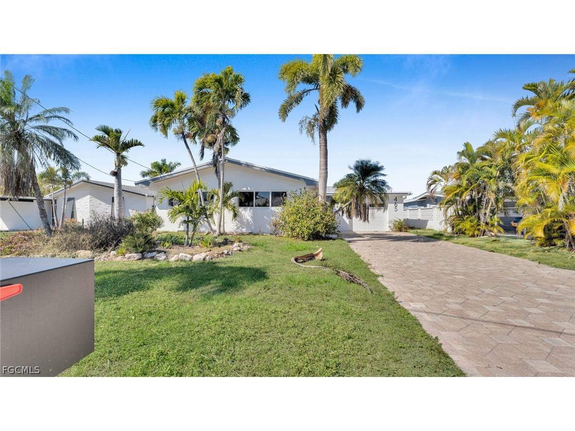 465 Donora Boulevard Fort Myers Beach FL 33931 2026007190 image1