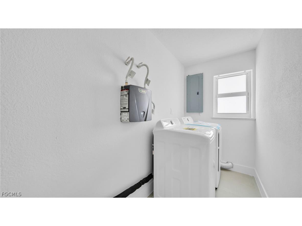 465 Donora Boulevard Fort Myers Beach FL 33931 2026007190 image14