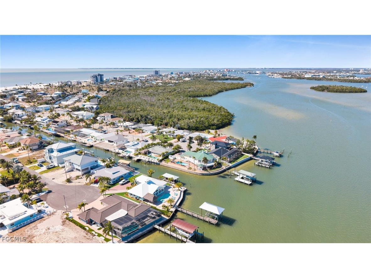 465 Donora Boulevard Fort Myers Beach FL 33931 2026007190 image32