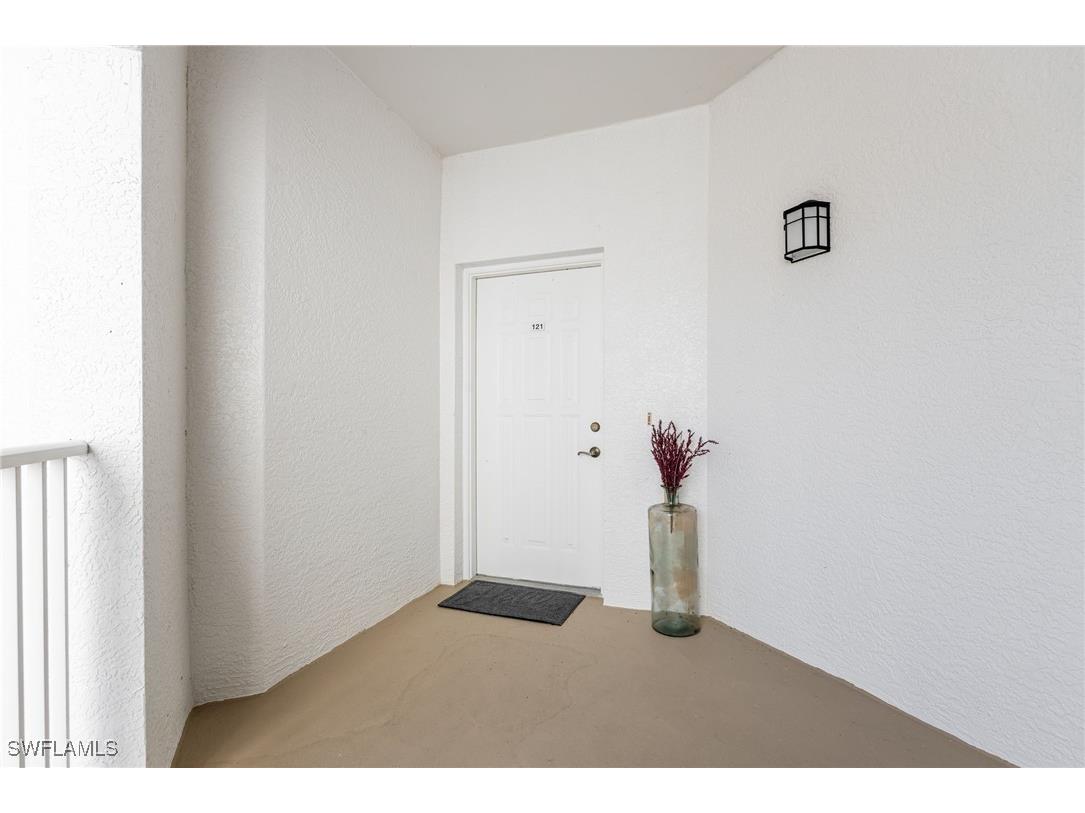 4650 Yacht Harbor Drive #121 Naples FL 34112 225075980 image4
