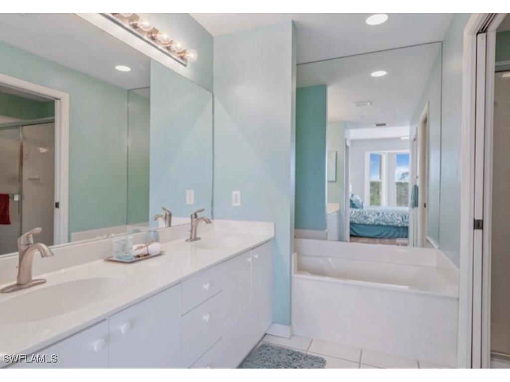 4650 Yacht Harbor Drive #132 Naples FL 34112 225057836 image7