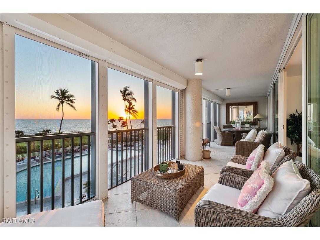 4651 Gulf Shore Boulevard N #101 Naples FL 34103 226005992 image1