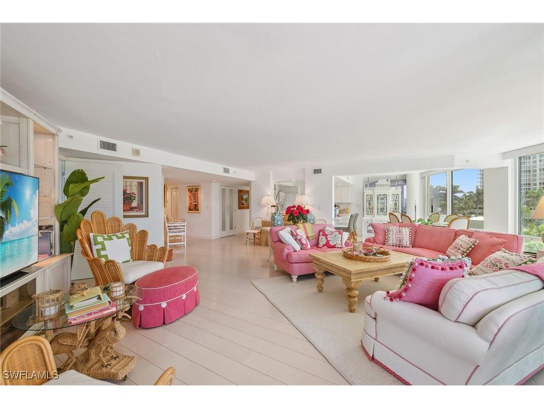 4651 Gulf Shore Boulevard N #101 Naples FL 34103 226005992 image17