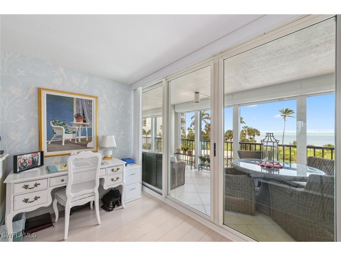 4651 Gulf Shore Boulevard N #101 Naples FL 34103 226005992 image18