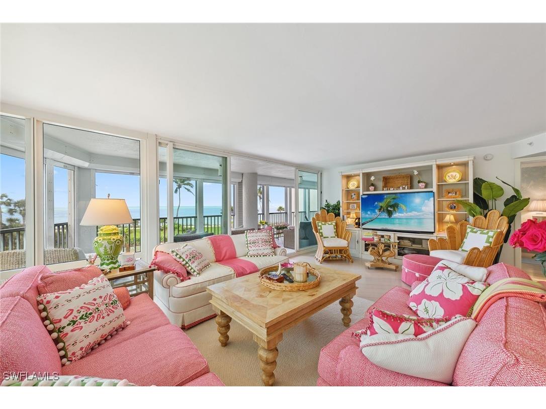 4651 Gulf Shore Boulevard N #101 Naples FL 34103 226005992 image2