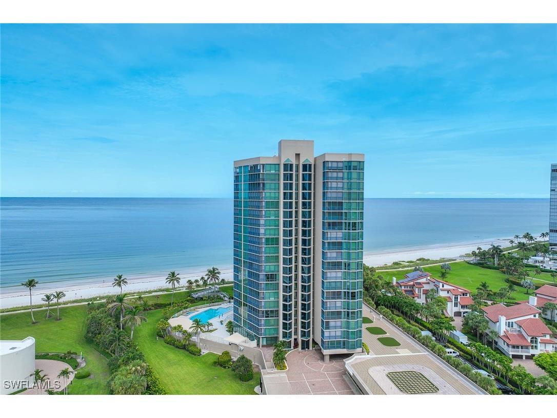 4651 Gulf Shore Boulevard N #1106 Naples FL 34103 225068394 image1