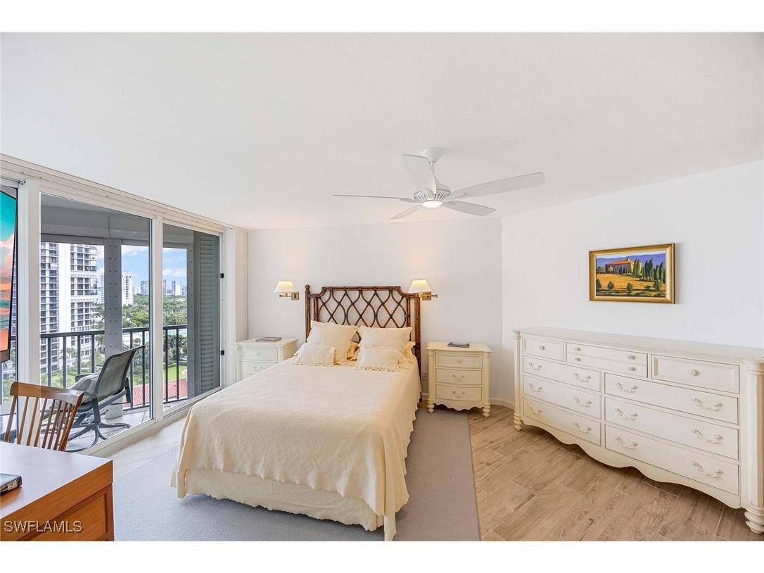 4651 Gulf Shore Boulevard N #1106 Naples FL 34103 225068394 image23