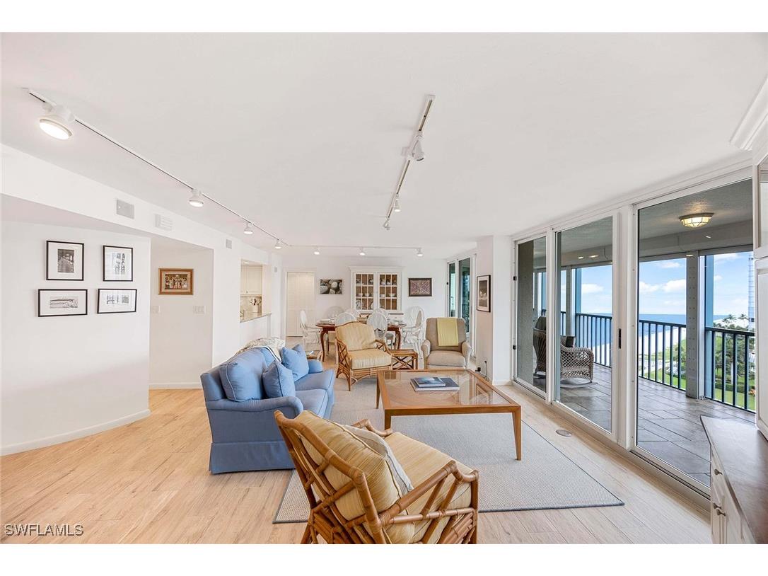 4651 Gulf Shore Boulevard N #1106 Naples FL 34103 225068400 image26