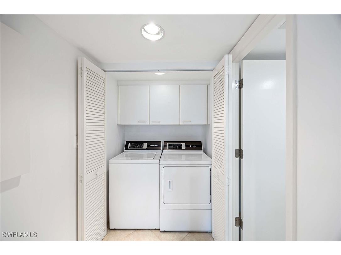 4651 Gulf Shore Boulevard N #1106 Naples FL 34103 225068400 image29
