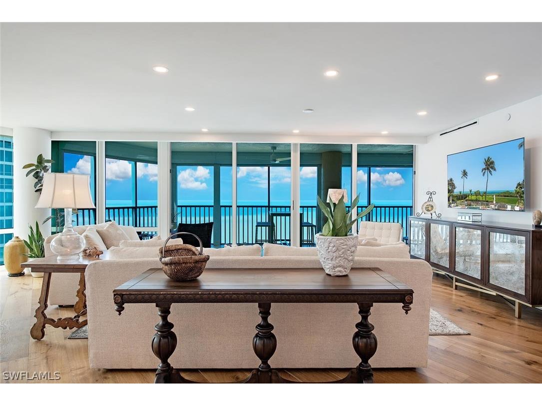 4651 Gulf Shore Boulevard N #1401 Naples FL 34103 224033844 image1