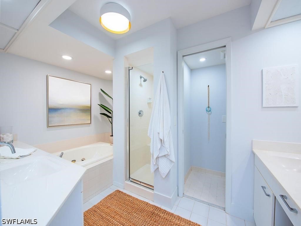 4651 Gulf Shore Boulevard N #1707 Naples FL 34103 226007182 image13