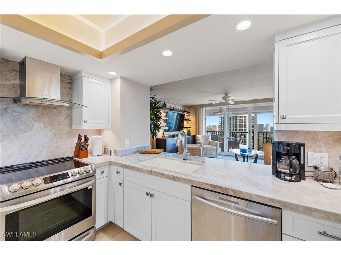 4651 Gulf Shore Boulevard N #1805 Naples FL 34103 225072637 image12