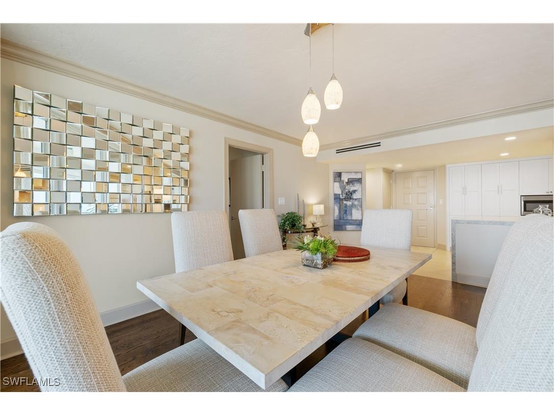 4651 Gulf Shore Boulevard N #1805 Naples FL 34103 225072637 image17