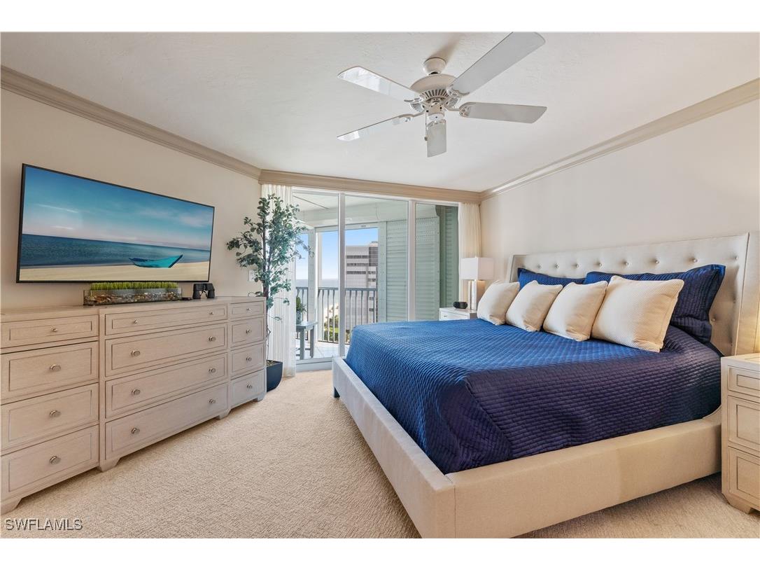 4651 Gulf Shore Boulevard N #1805 Naples FL 34103 225072637 image27