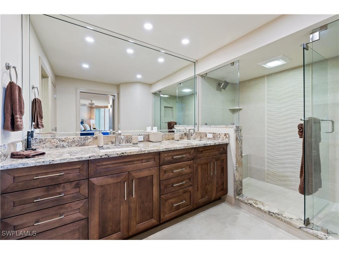 4651 Gulf Shore Boulevard N #1805 Naples FL 34103 225072637 image29