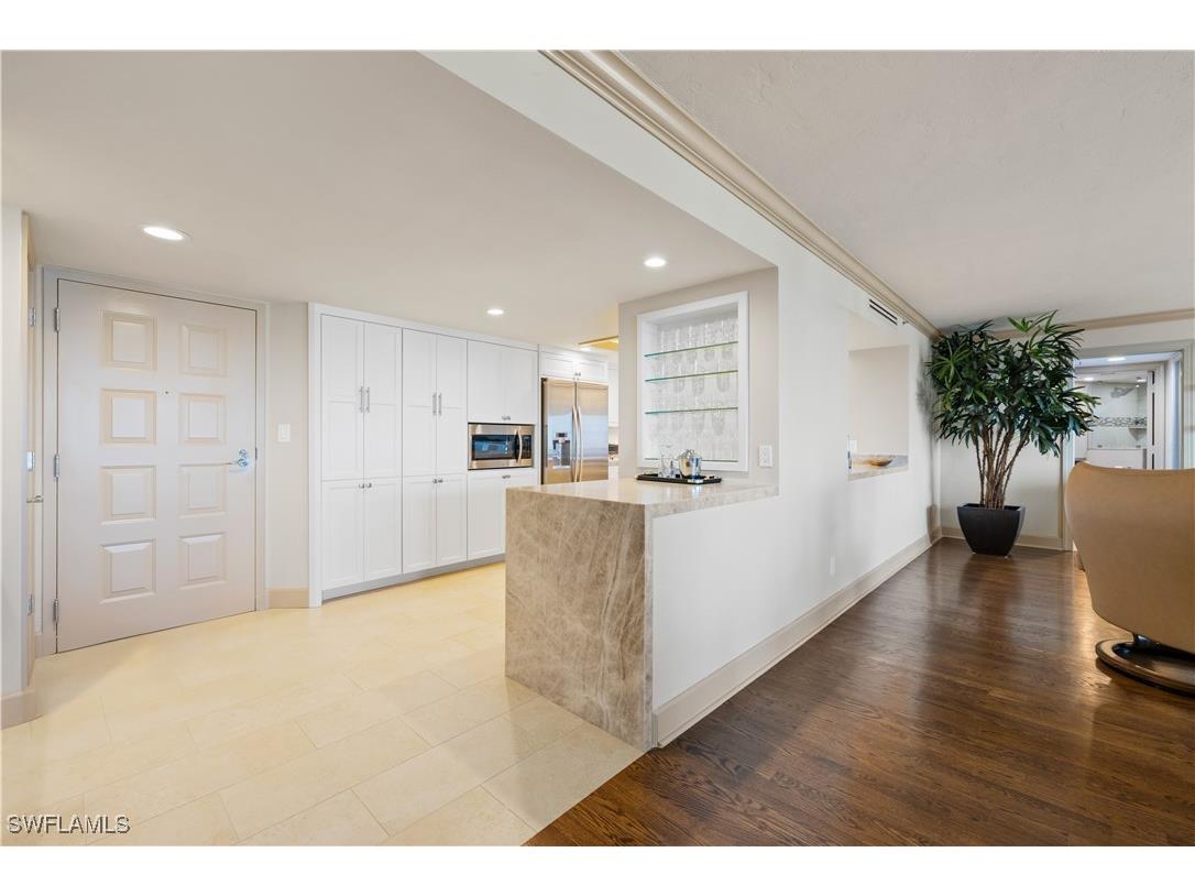 4651 Gulf Shore Boulevard N #1805 Naples FL 34103 225072637 image4