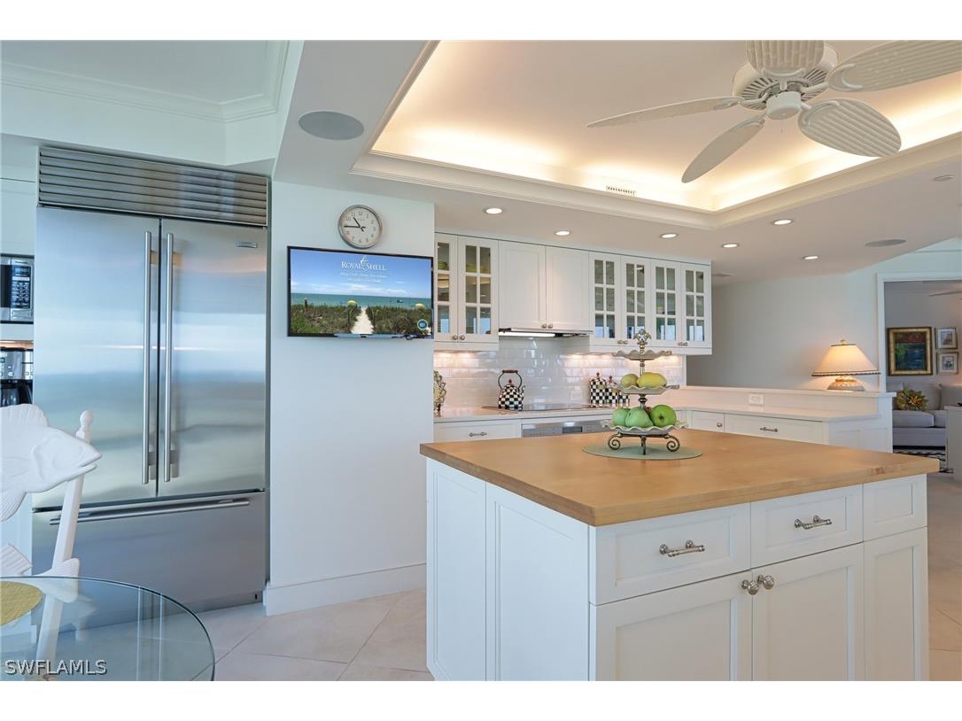 4651 Gulf Shore Boulevard N #504 Naples FL 34103 226006636 image10