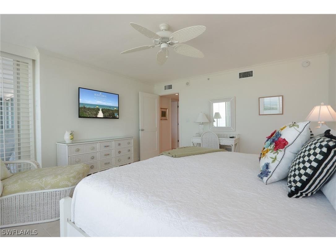 4651 Gulf Shore Boulevard N #504 Naples FL 34103 226006636 image13