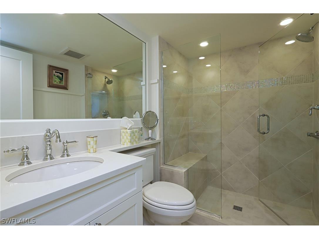 4651 Gulf Shore Boulevard N #504 Naples FL 34103 226006636 image20