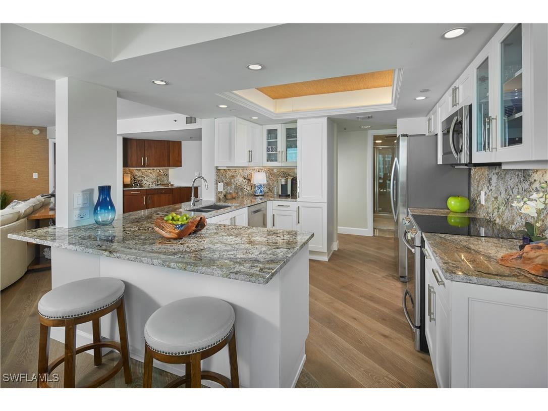 4651 Gulf Shore Boulevard N #901 Naples FL 34103 225082988 image6