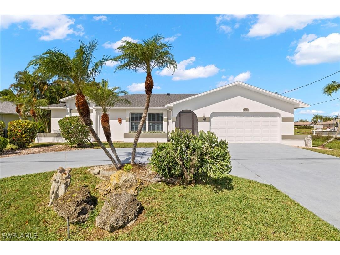 4652 SE 1st Place Cape Coral FL 33904 224034003 image1