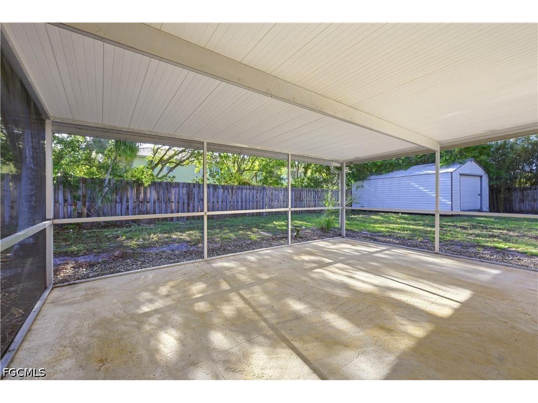 4652 Siesta Circle Fort Myers FL 33901 2026007977 image24