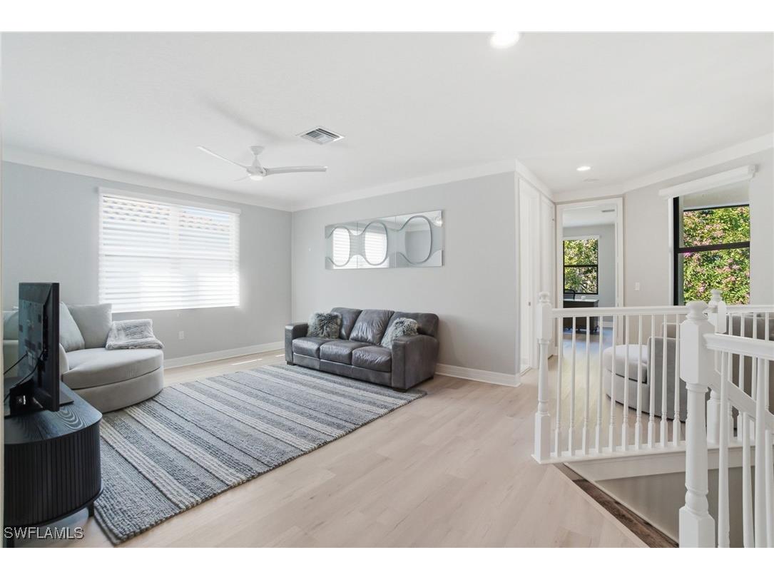 4654 Kensington Circle Naples FL 34119 225084053 image11