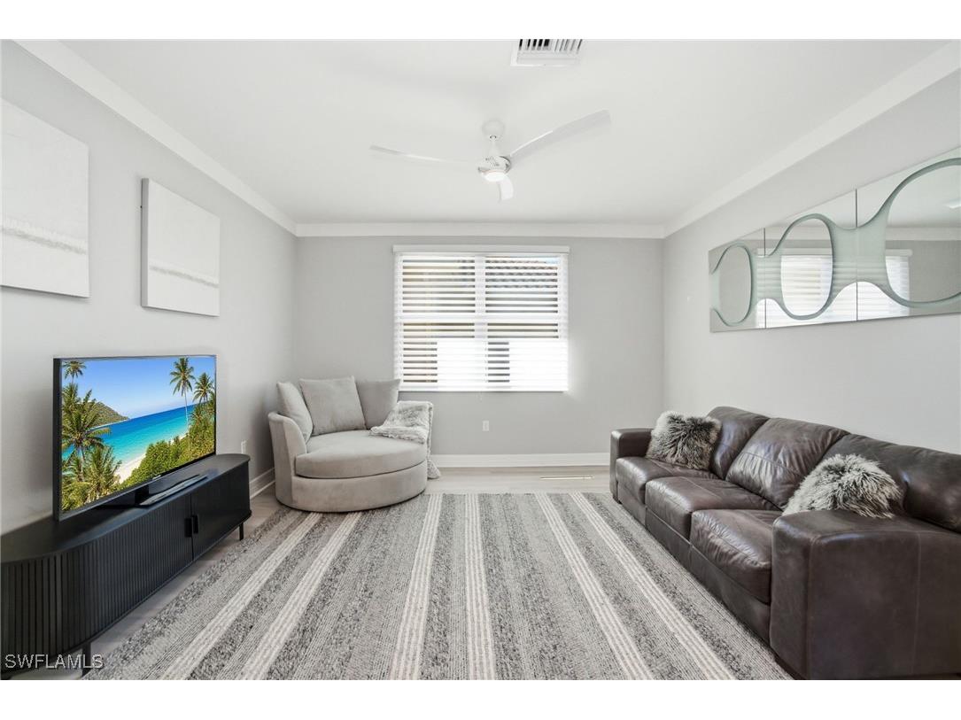 4654 Kensington Circle Naples FL 34119 225084053 image12