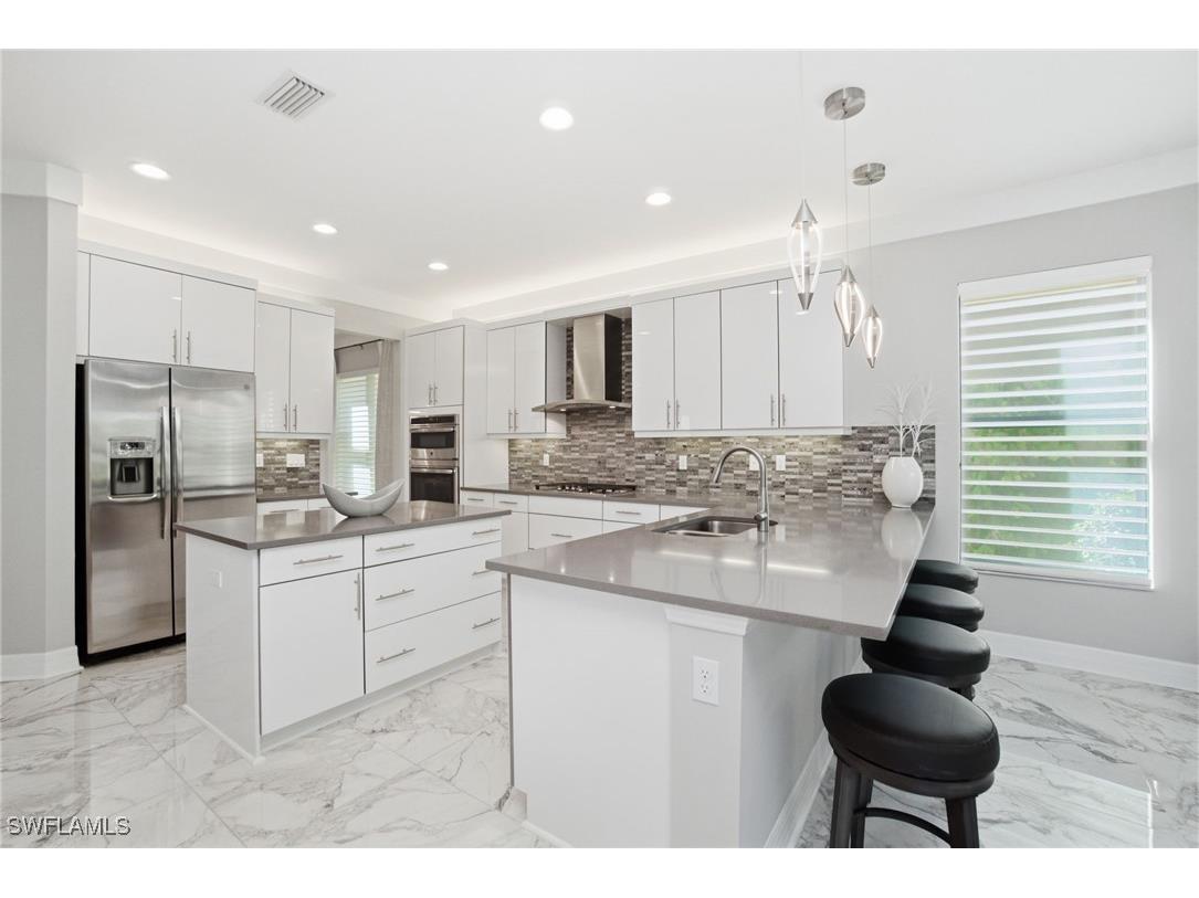 4654 Kensington Circle Naples FL 34119 225084053 image3