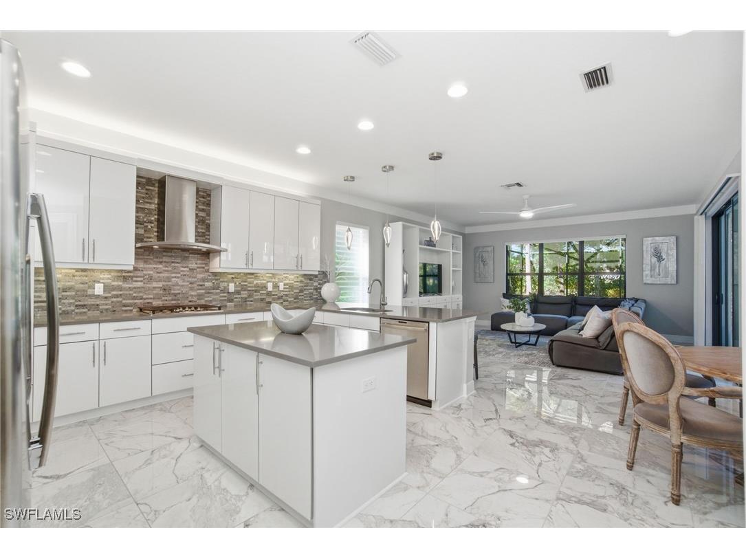 4654 Kensington Circle Naples FL 34119 225084053 image9