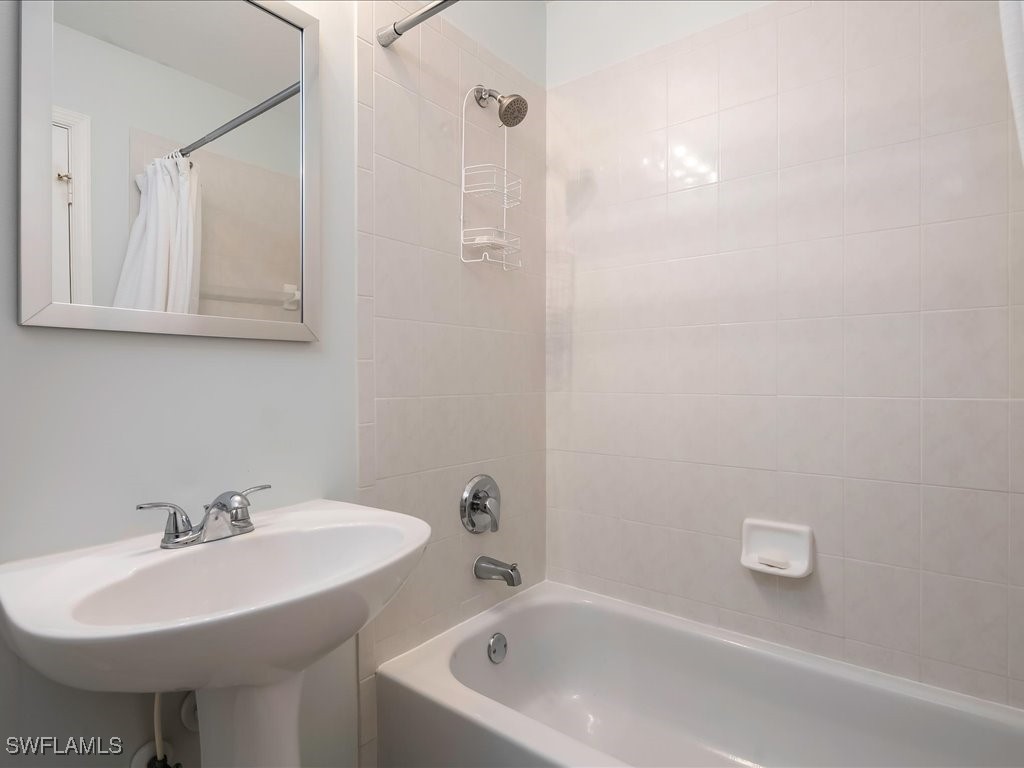 4655 Hawks Nest Way #103 Naples FL 34114 225059087 image21