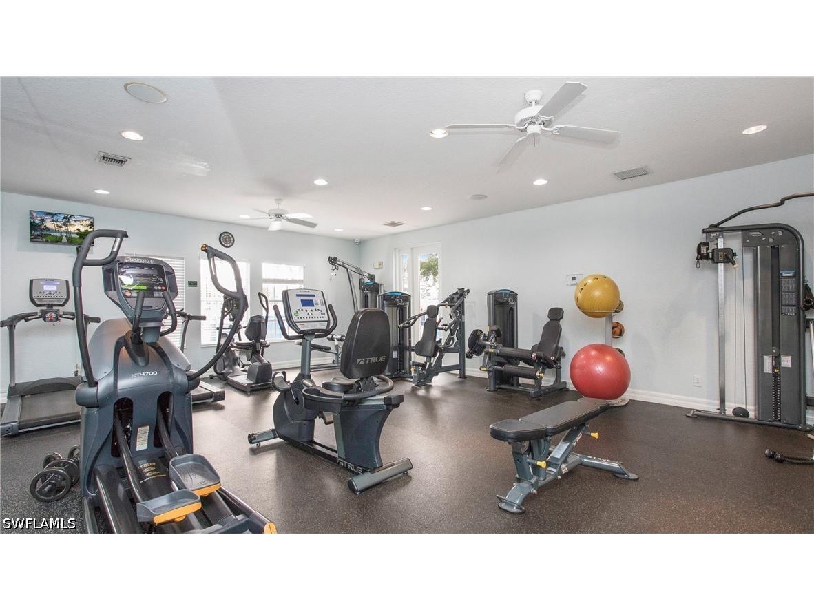  Naples FL 34109 226022048 image12