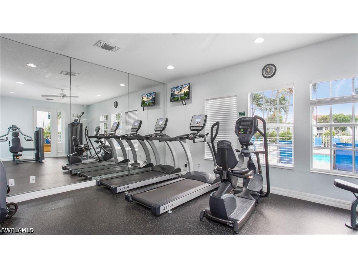  Naples FL 34109 226022048 image13