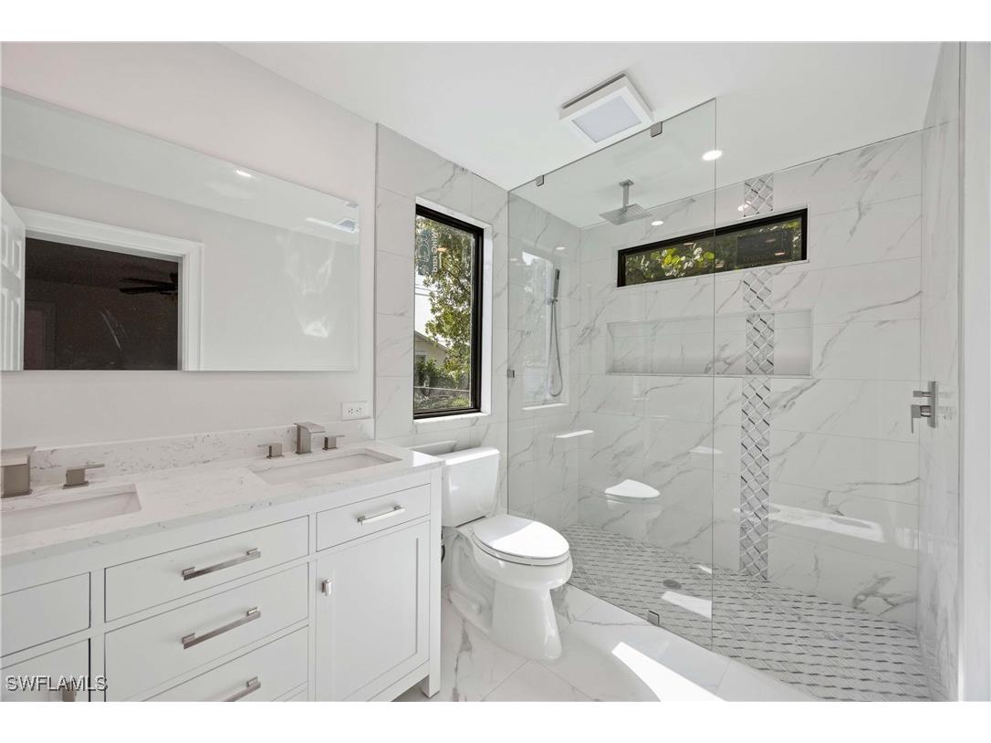 4656 Capri Drive Naples FL 34103 225059310 image13