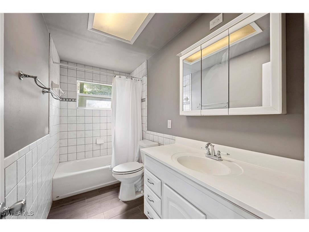 4656 Capri Drive Naples FL 34103 225059310 image16